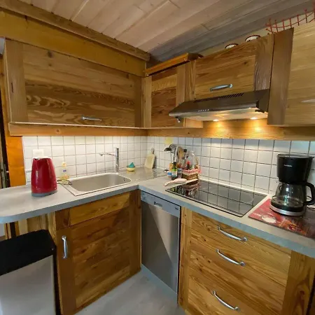 Cosy 6 Personnes Avec Grande Terrasse Et Parking, Pres Des Activites - Fr-1-241-181 Apartment *